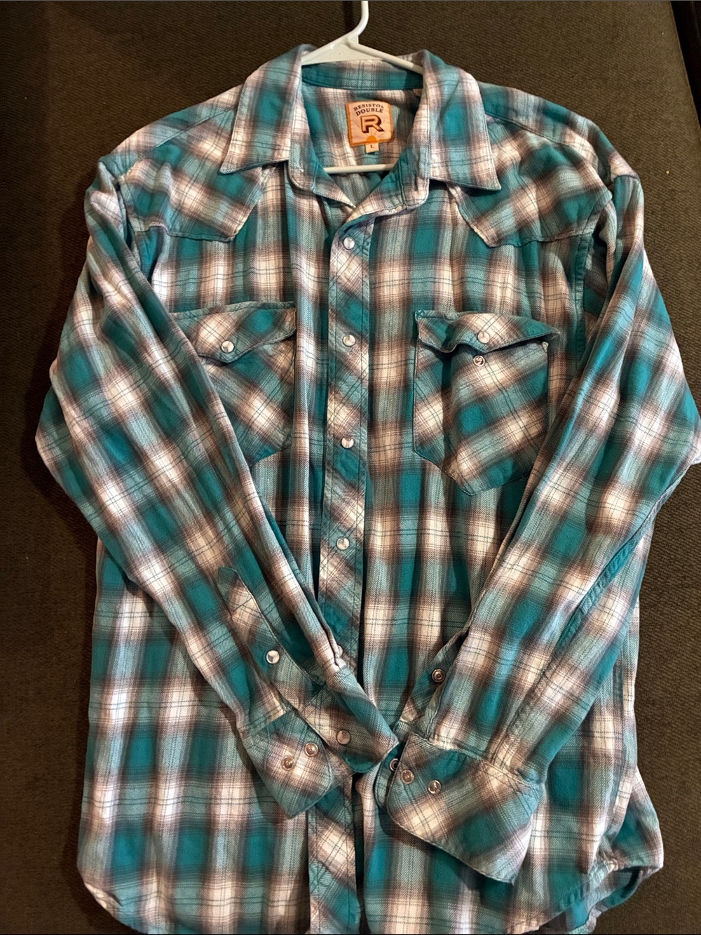 Men's Teal Plaid Long-Sleeve Button-Down Shirt